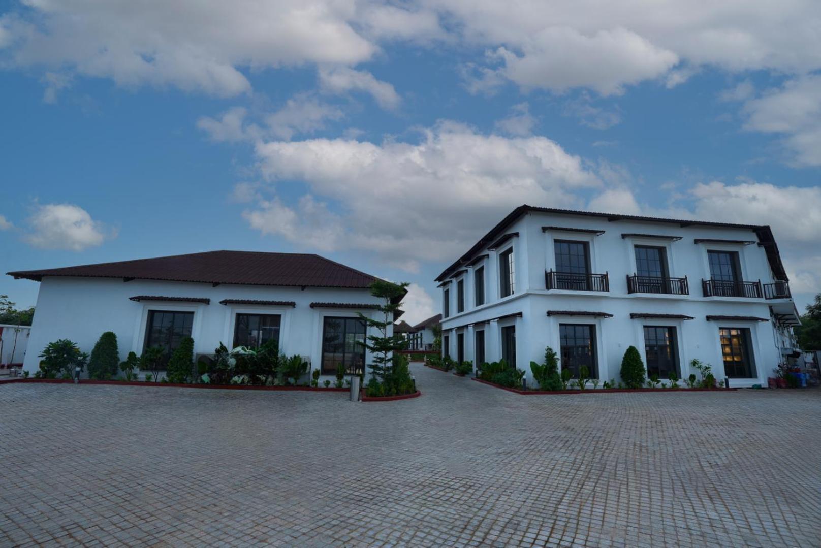 Evoke Dholavira Hotel Exterior photo