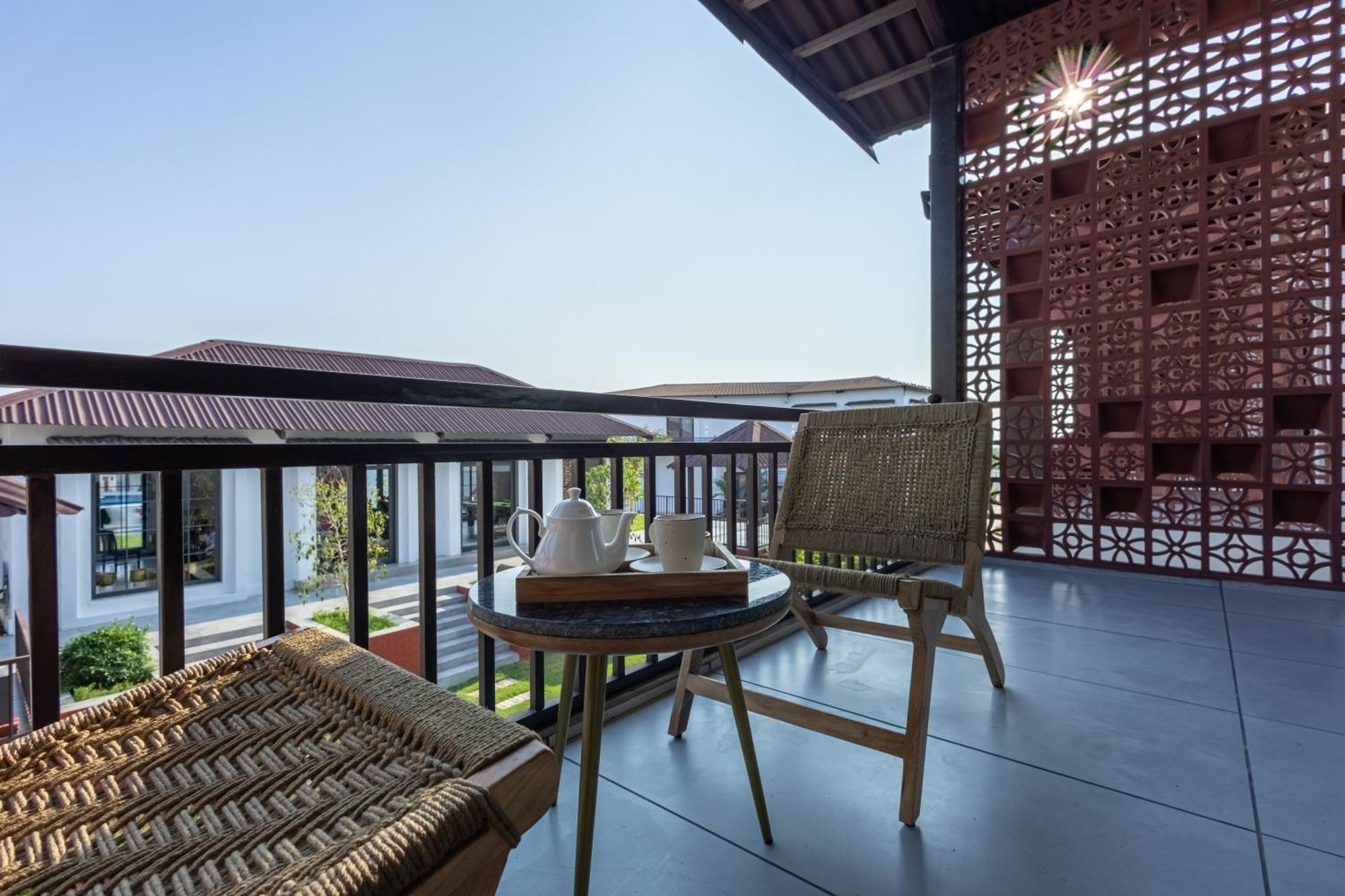 Evoke Dholavira Hotel Exterior photo